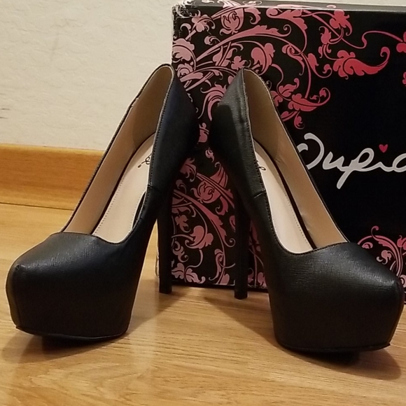 💎2 for $25💎 Black Embossed Stiletto Pump - Picture 2 of 11